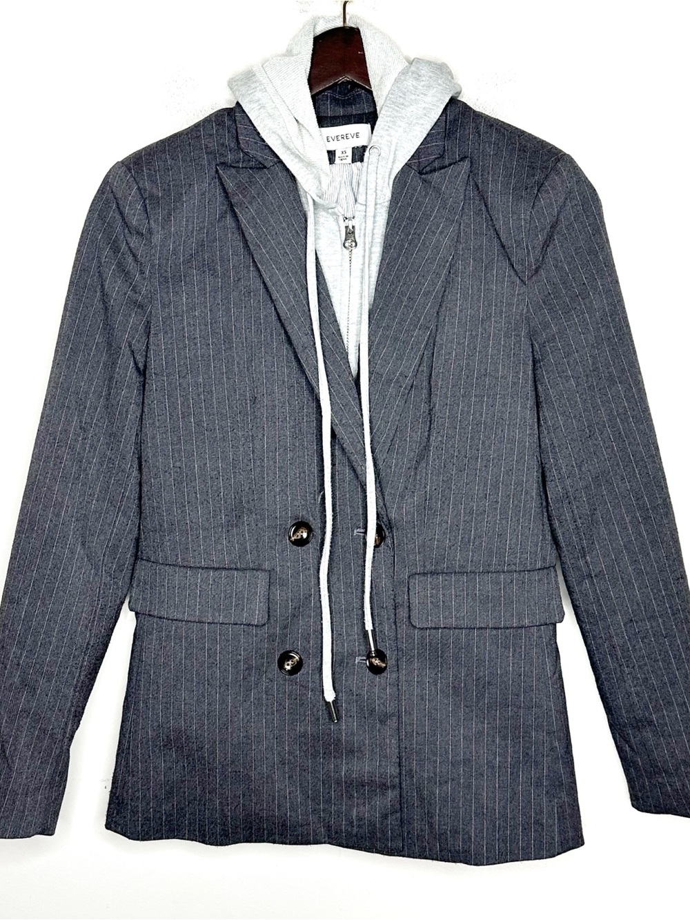 Evereve Annie Pin Stripe Dickey Blazer Gray